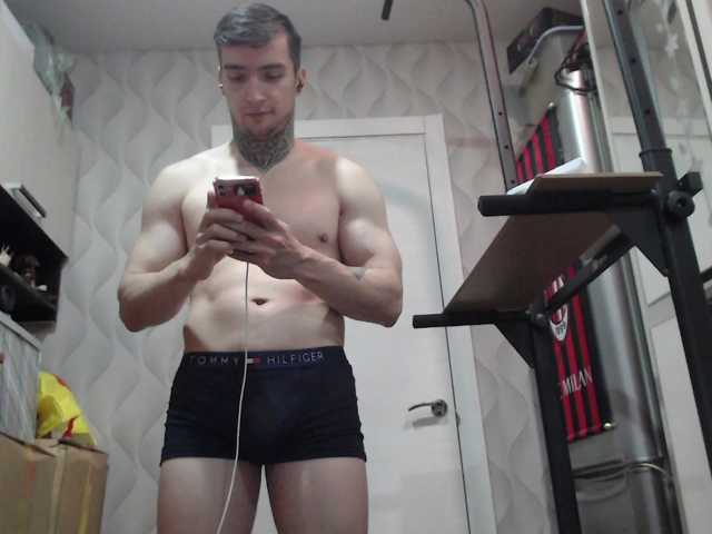 Live sex webcam photo for this-is-andy #294231116