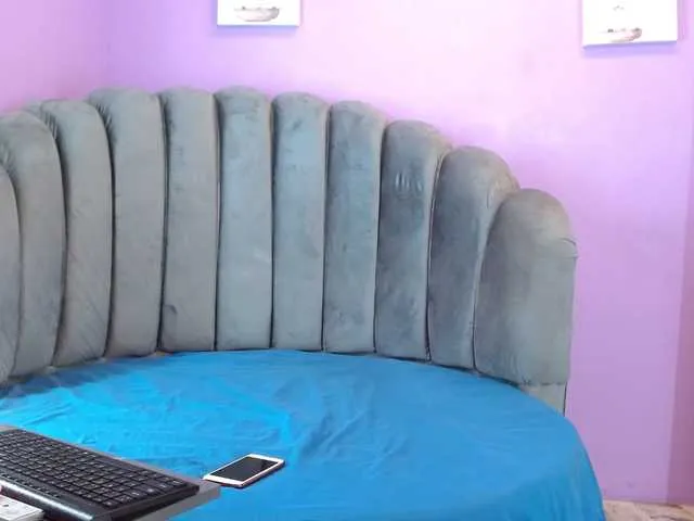 Live sex webcam photo for tifanysanchez #277759246