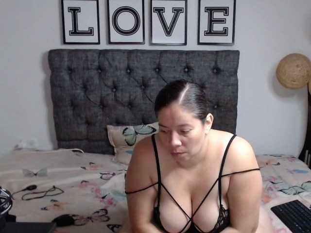 Live sex webcam photo for tiffa1hot #274515870