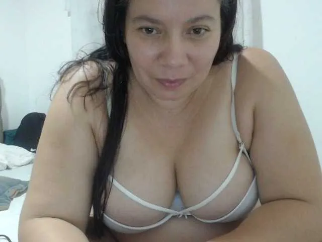 Live sex webcam photo for tiffa1hot #276610939