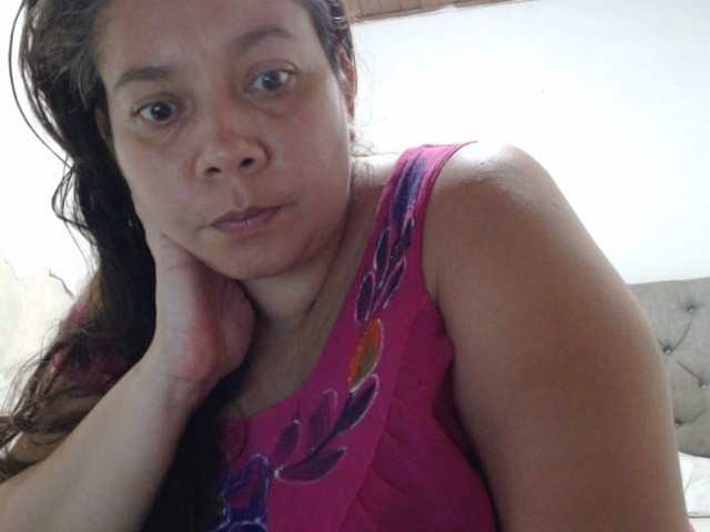 Live sex webcam photo for tiffa1hot #277316218