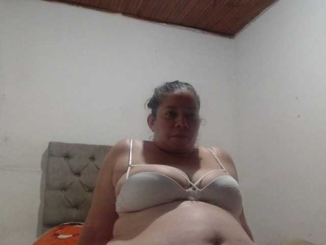 Live sex webcam photo for tiffa1hot #278284128