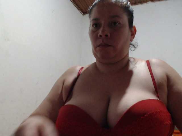 Live sex webcam photo for tiffa1hot #289174781