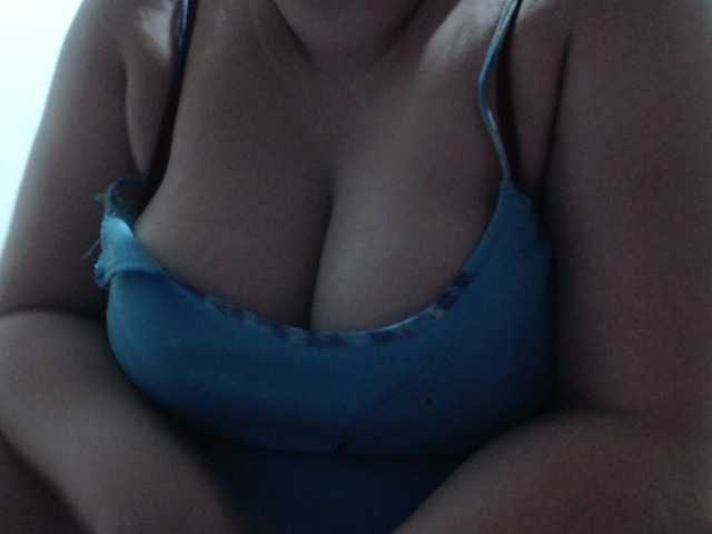 Live sex webcam photo for tiffa1hot #289844574