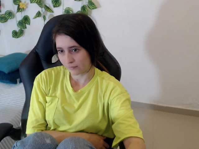 Live sex webcam photo for tiffany-69 #290972106