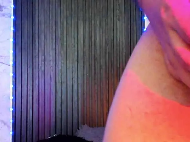 Live sex webcam photo for tiffany-deluxe #292323477