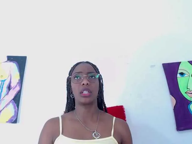 Live sex webcam photo for tiffany-gomez9 #291066505