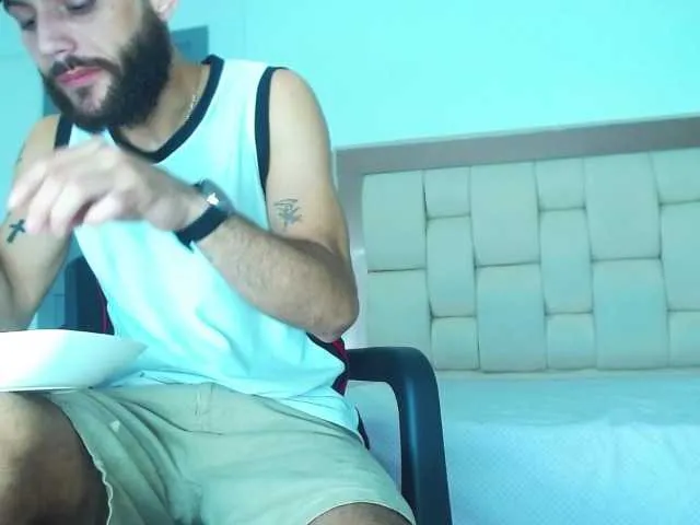 Live sex webcam photo for tigerbigcock21 #275533251