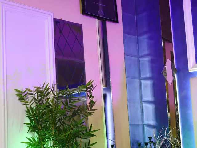 Live sex webcam photo for tilasquirt #276209162