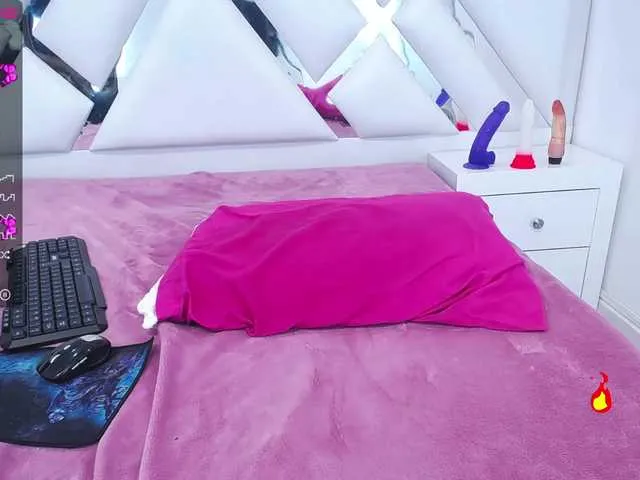 Live sex webcam photo for tinafox #273069364