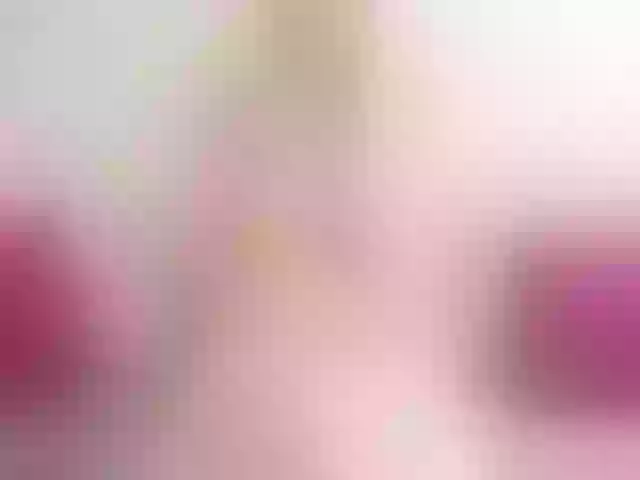 Live sex webcam photo for tinahot #275948186