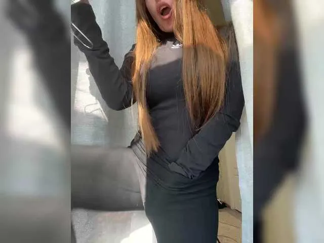 Live sex webcam photo for tinahot #290881998