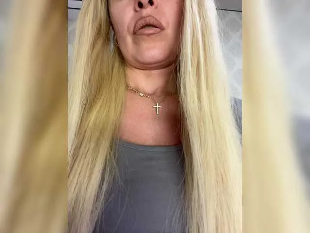 Live sex webcam photo for tinahot #291726337