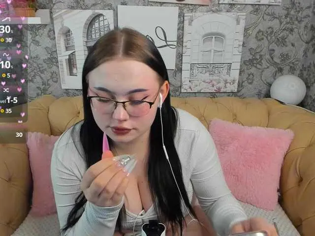 Live sex webcam photo for tinawalked #290752073