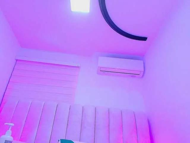 Live sex webcam photo for tinkerbell- #292405184