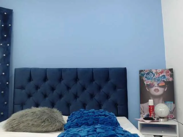 Live sex webcam photo for tinna-wolf #272677252