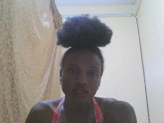 Live sex webcam photo for tinnahkk200 #271890595