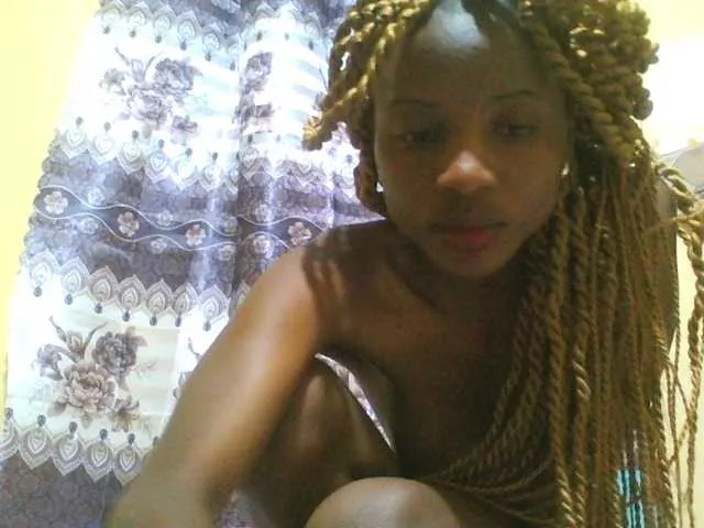 Live sex webcam photo for tinnahkk200 #271915022