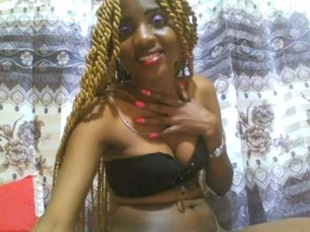 Live sex webcam photo for tinnahkk200 #272042254