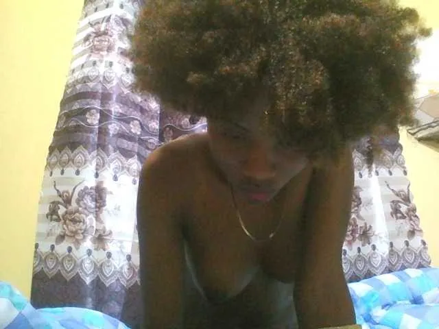 Live sex webcam photo for tinnahkk200 #272380105