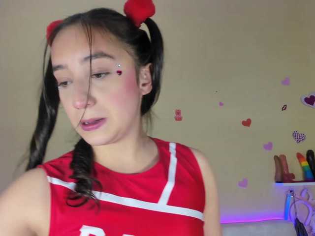 Live sex webcam photo for tiny-cora #272361637