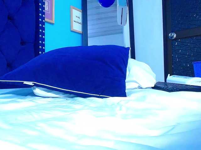 Live sex webcam photo for tiny-veronica #290131046