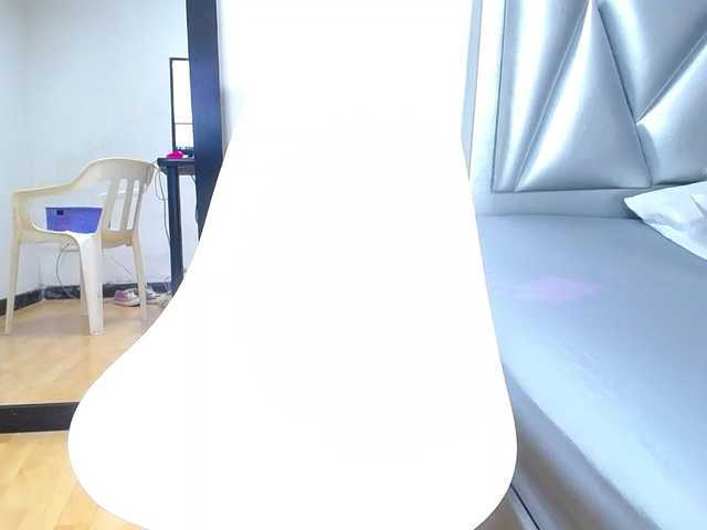 Live sex webcam photo for tiny-veronica #290602185