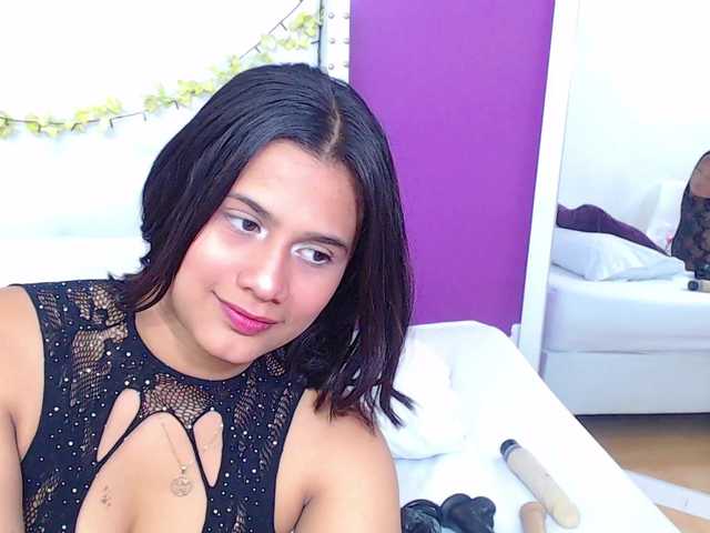 Live sex webcam photo for tiny-whore #276775947