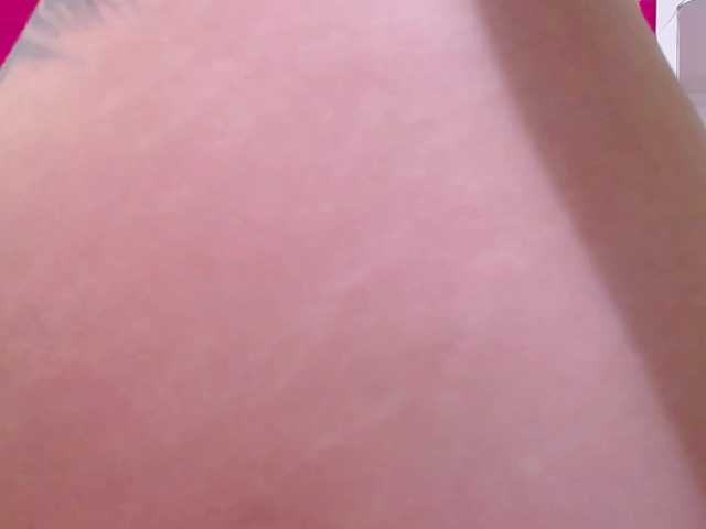 Live sex webcam photo for tiny-whore #277180815