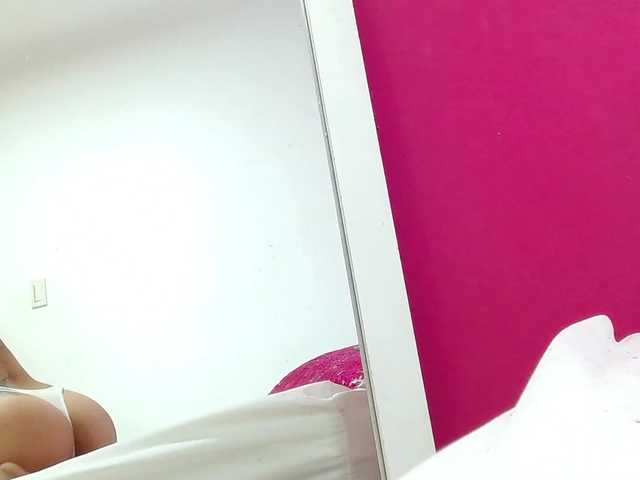 Live sex webcam photo for tiny-whore #277285585