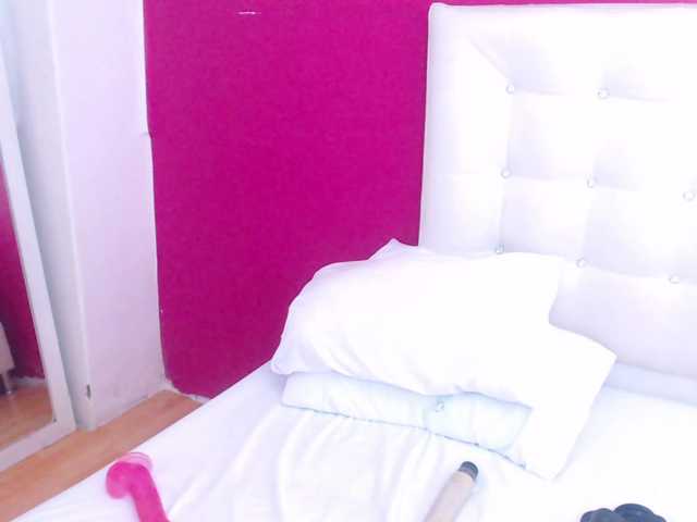 Live sex webcam photo for tiny-whore #290583413