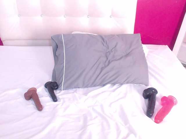 Live sex webcam photo for tiny-whore #291767080