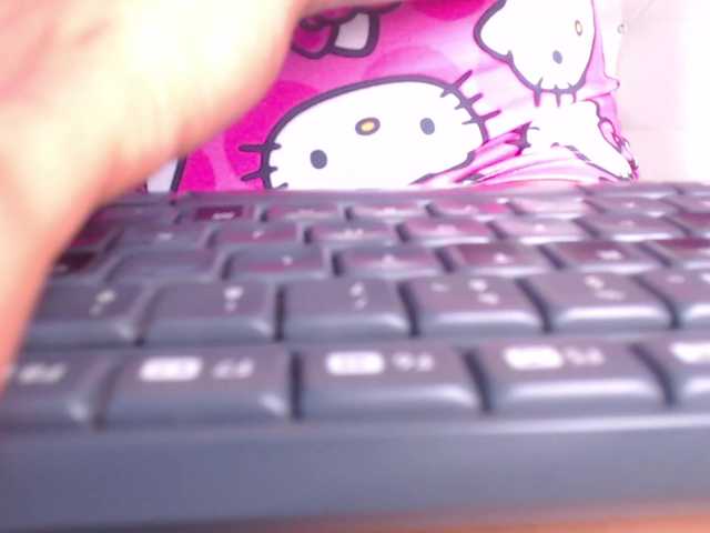 Live sex webcam photo for tiny-whore #292037835