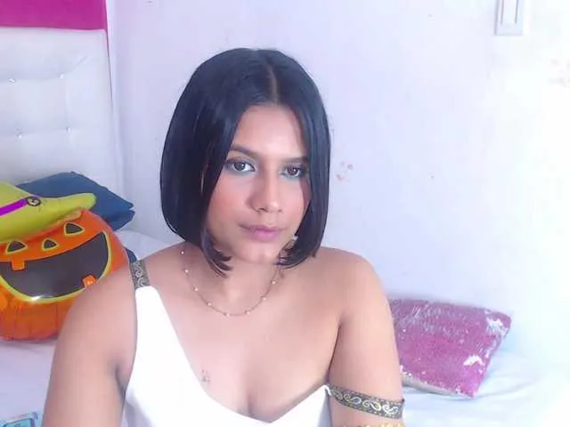 Live sex webcam photo for tiny-whore #292163799