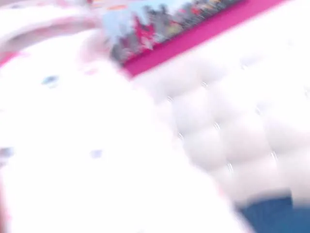 Live sex webcam photo for tiny-whore #292442192