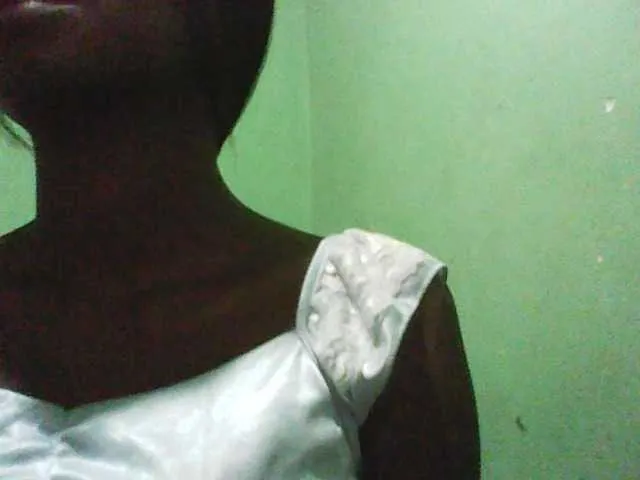 Live sex webcam photo for tinychloe #271941942