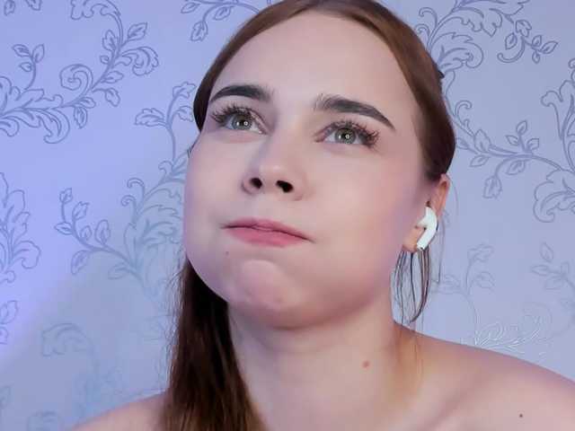 Live sex webcam photo for tinyrony #290411700