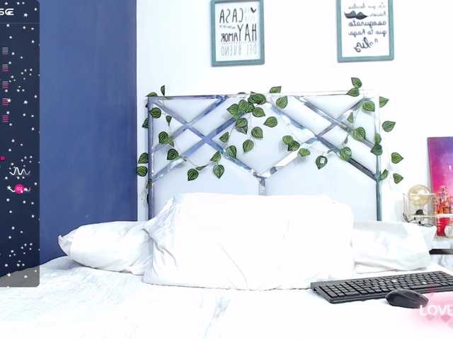 Live sex webcam photo for tinyskinnyteen #277183889