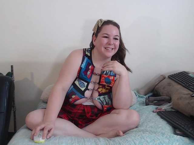 Live sex webcam photo for titanic-tits #272665448