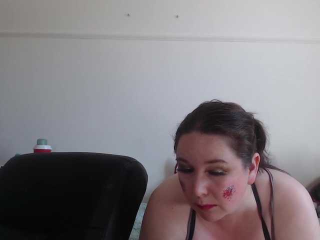 Live sex webcam photo for titanic-tits #274139525