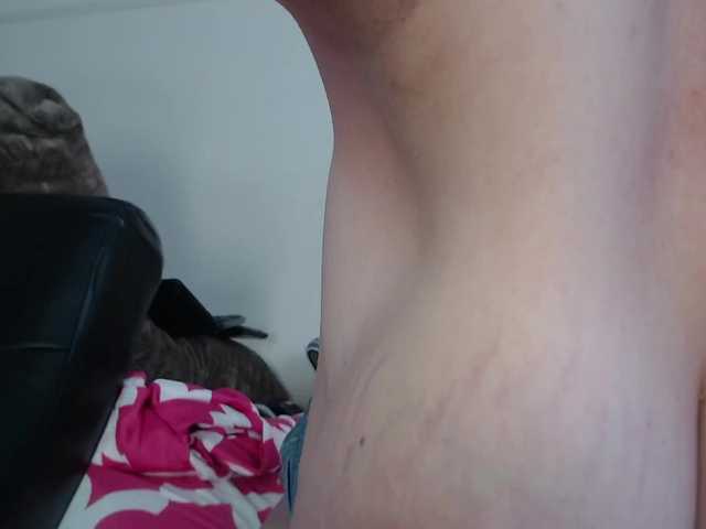 Live sex webcam photo for titanic-tits #277018895