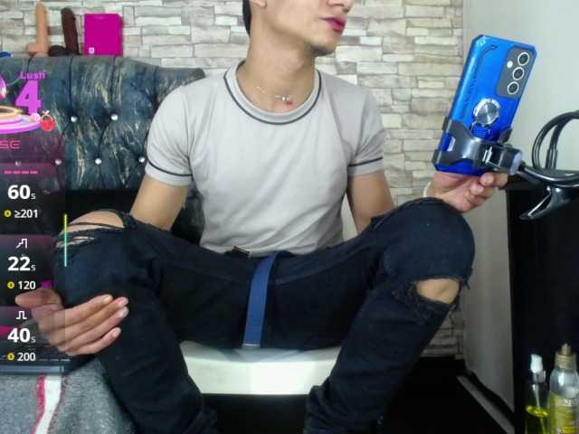 Live sex webcam photo for titoelbambino19 #292473621