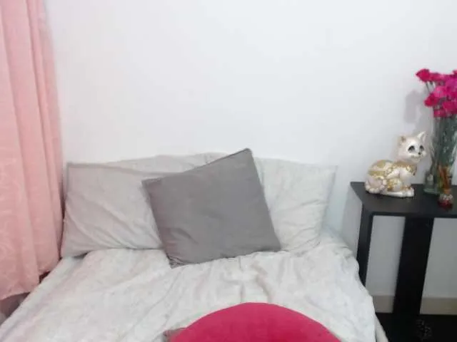 Live sex webcam photo for titsbiglovers #291287091