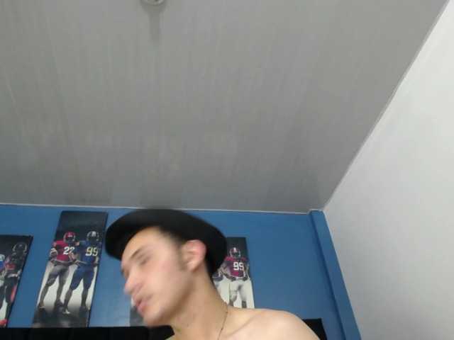 Live sex webcam photo for tiven-dark #276463212