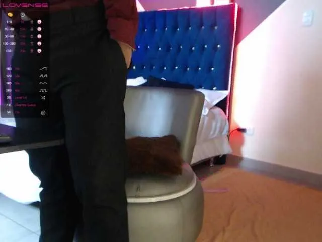 Live sex webcam photo for tom-cloe #272426142