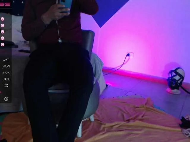 Live sex webcam photo for tom-cloe #272898181