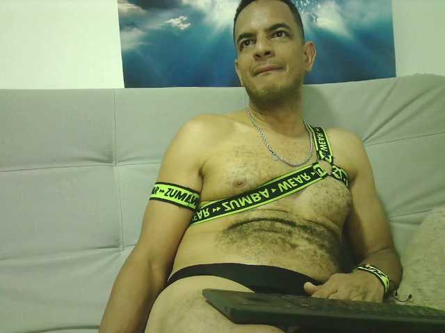 Live sex webcam photo for tomasvelez #277101727