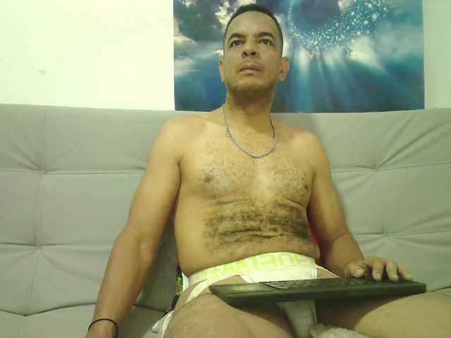 Live sex webcam photo for tomasvelez #277106506