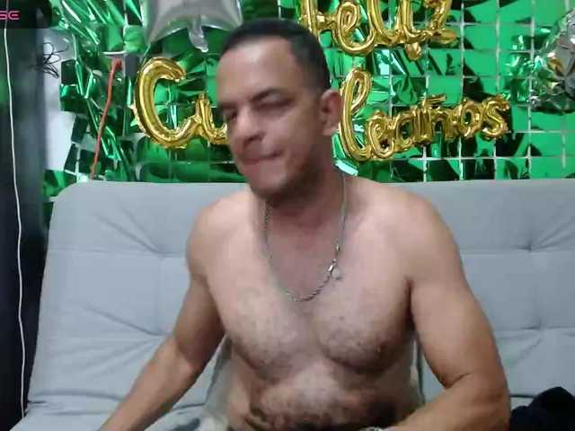 Live sex webcam photo for tomasvelez #277190704