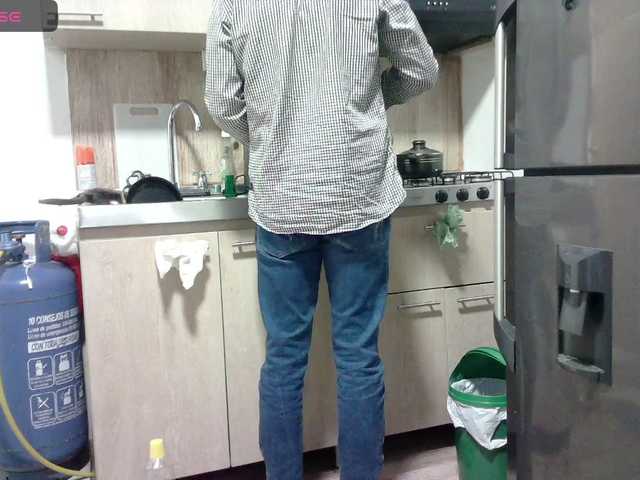 Live sex webcam photo for tomasvelez #277266187